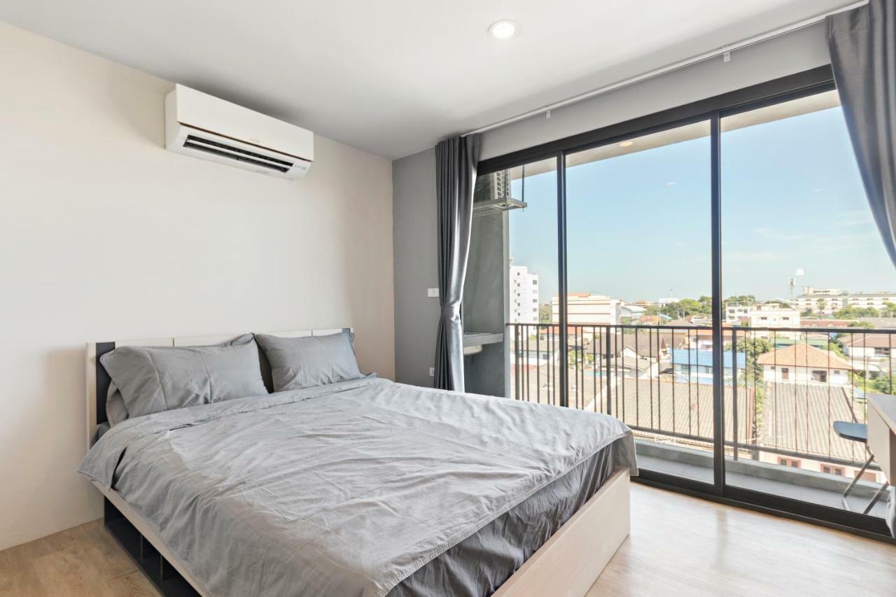 Nidhra นิทรา Apartment Ban Lat Krachaeng Exterior photo